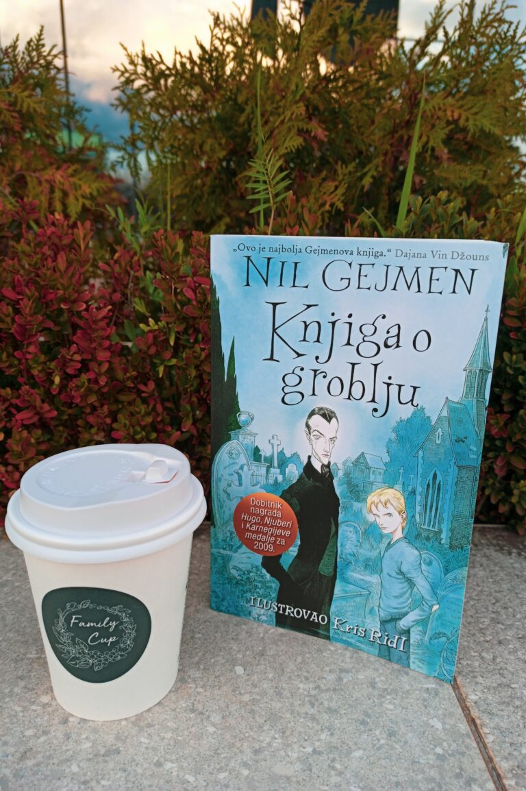 Knjiga o groblju Nil Gejmen The graveyard book Neil Gaiman Nobody Owens