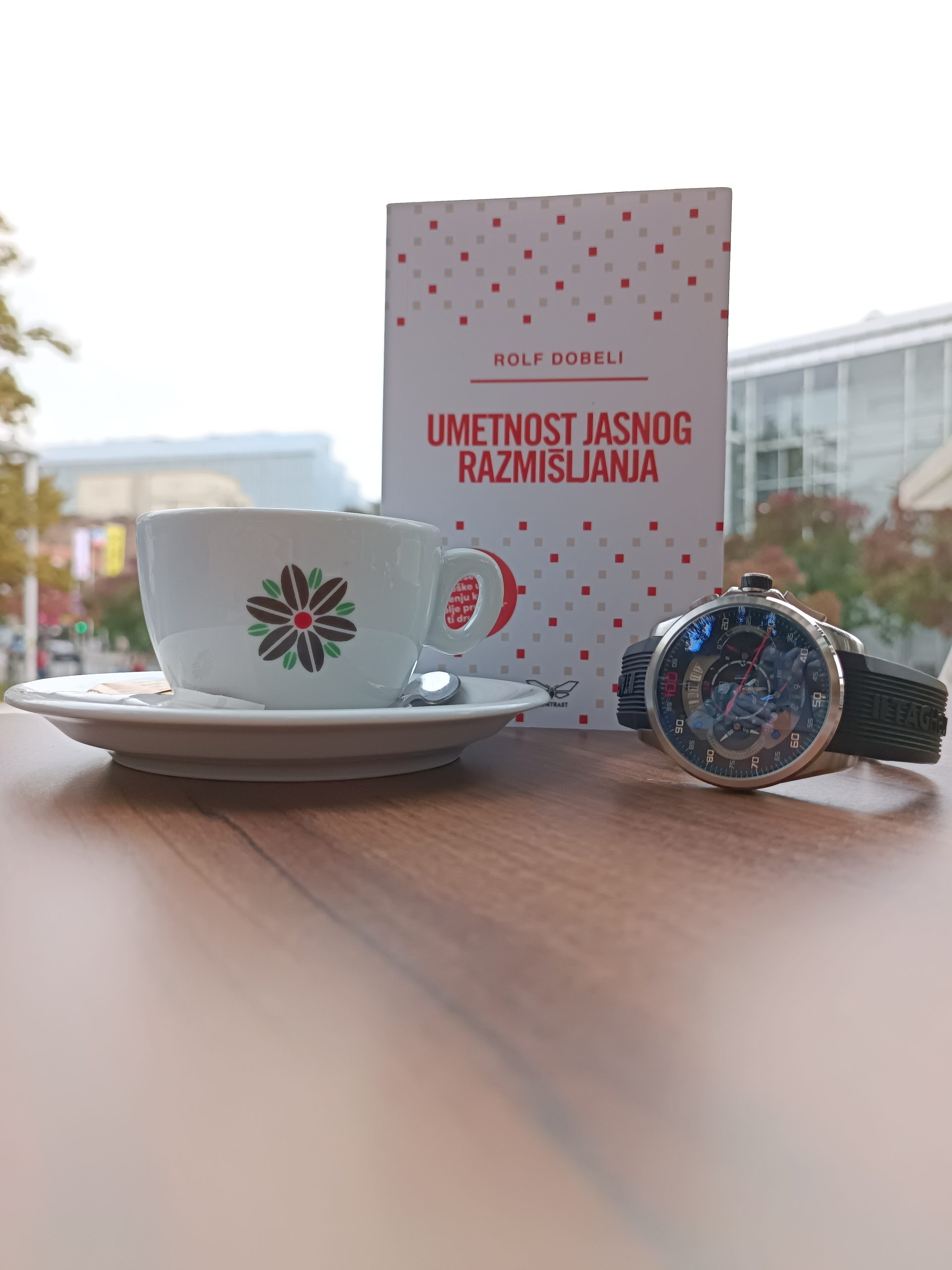 The Art of Thinking Clearly 2 the art of thinking clearly rolf dobelli umetnost jasnog razmiĆĄljanja rolf dobeli kontrast