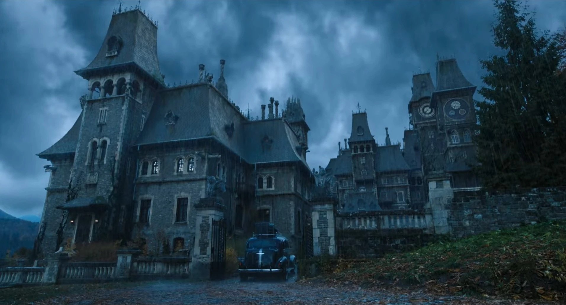 Wednesday Addams Sreda Jenna Ortega Addams Family Nevermore Nightshade