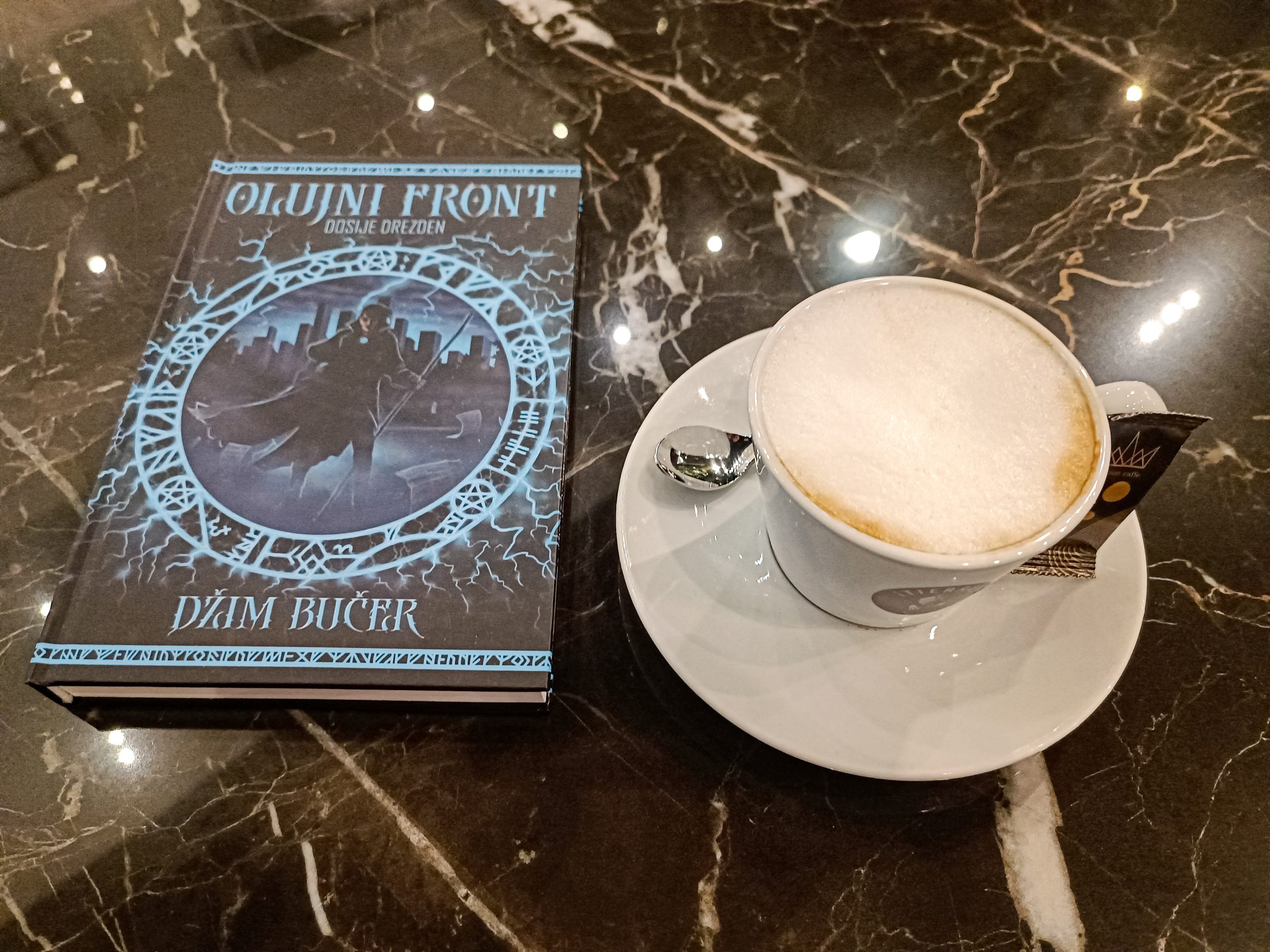 Olujni front Dosije Drezden Džim Bučer Storm Front Dresden Files Jim Butcher