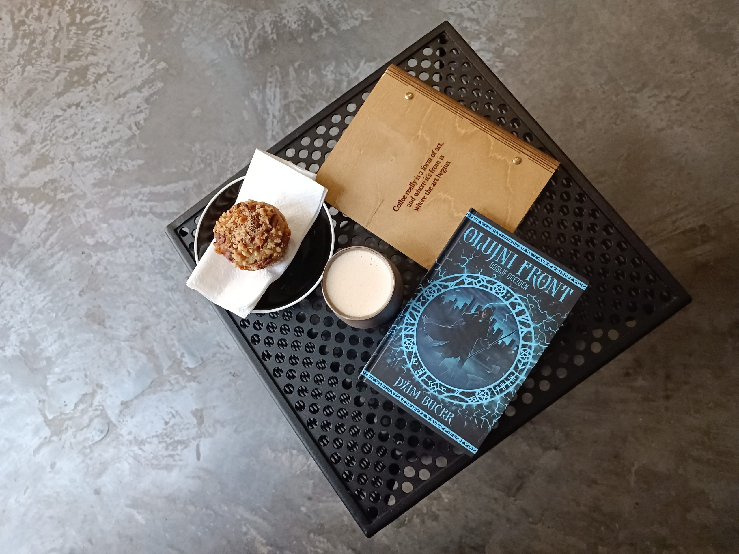 Olujni front Dosije Drezden Džim Bučer Storm Front Dresden Files Jim Butcher