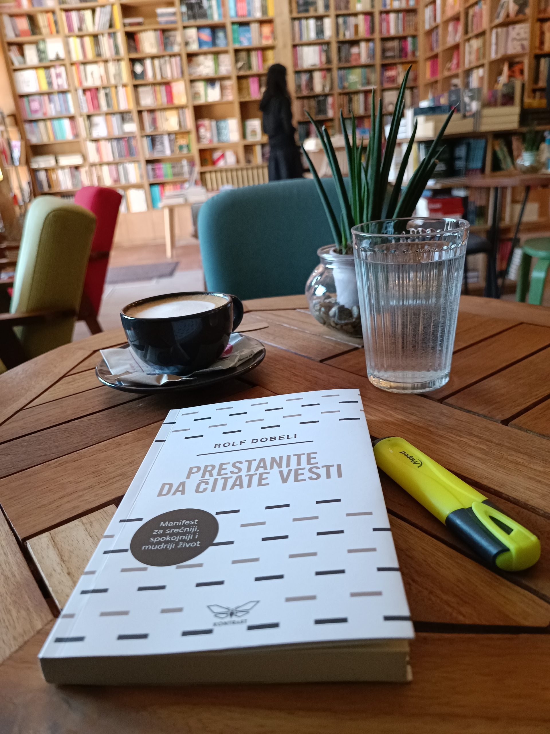 stop reading the news rolf dobelli prestanite da citate vesti rolf dobeli kontrast