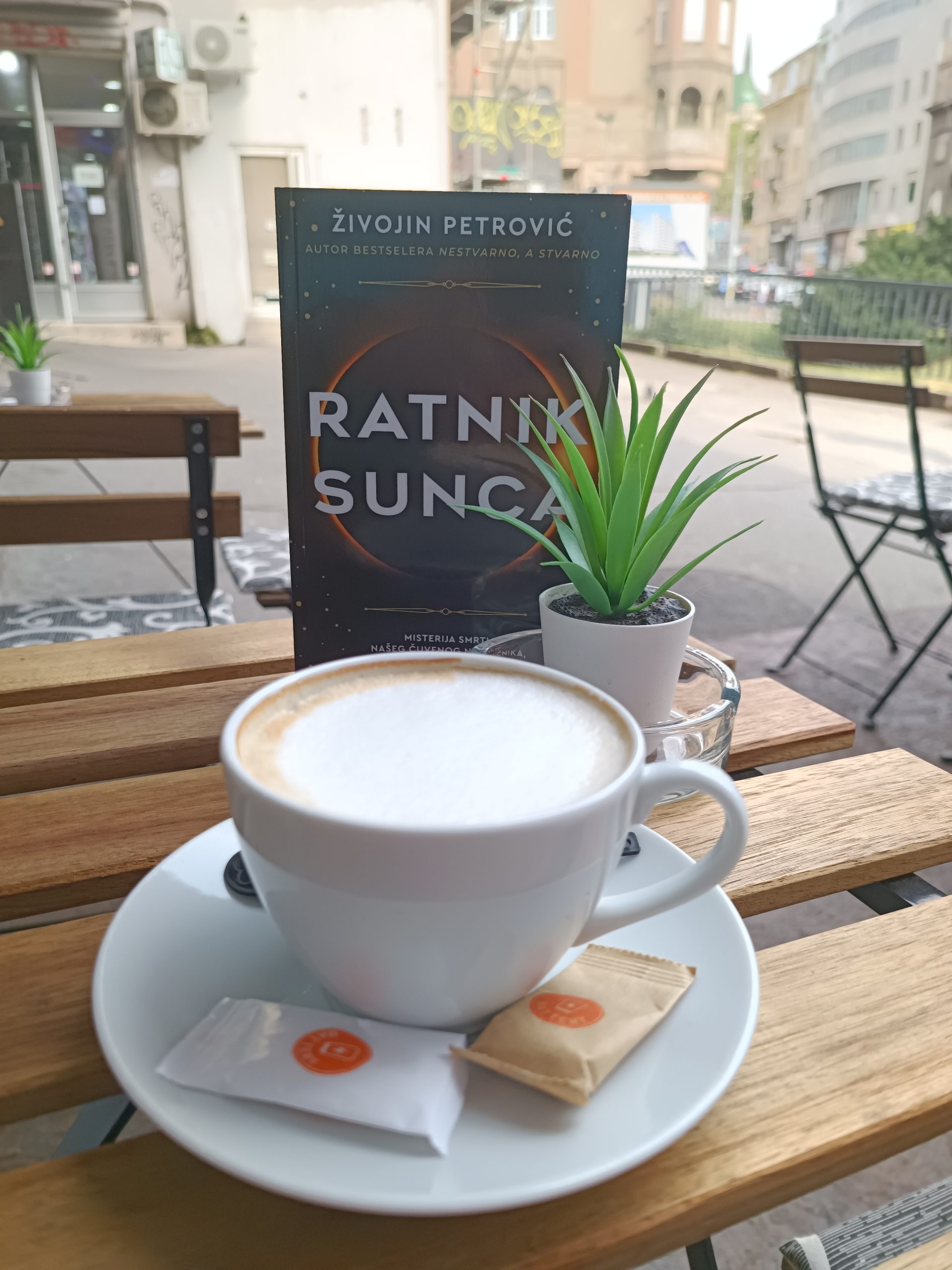 "Ratnik Sunca" - Živojin Žika Petrović Branko Lalović
