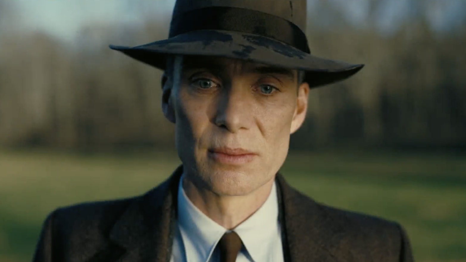 Openhajmer Oppenheimer Cillian Murphy Matt Damon Kilijan Marfi Met Dejmon Emily Blunt Robert Downey Jr atomic bomb biography